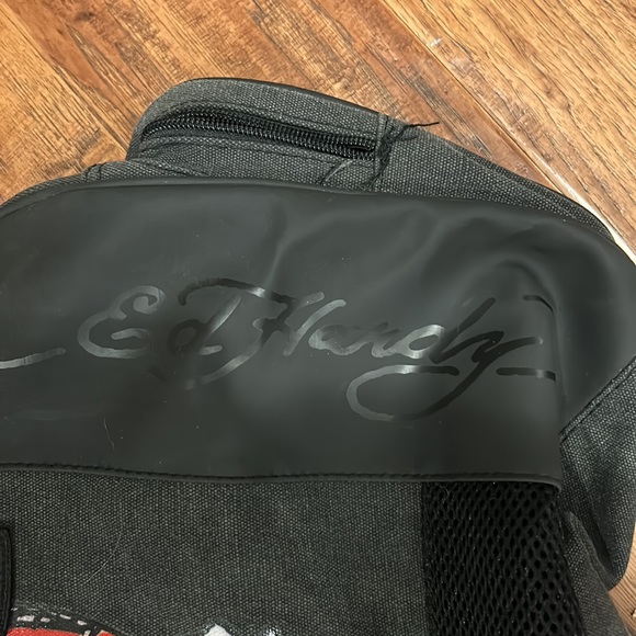 Ed Hardy duffel bag - Picture 4 of 6